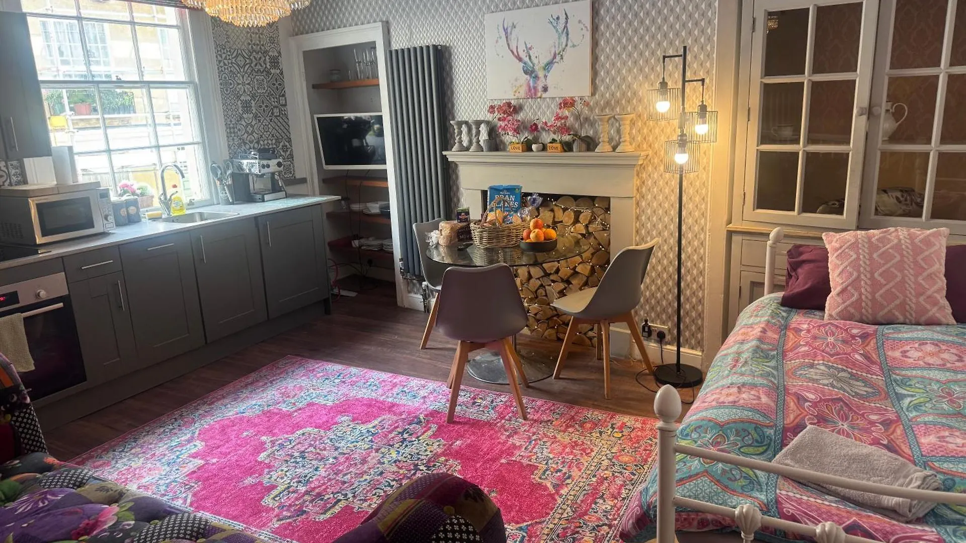 Georgian City Apartment At Thomas Street Double Bedroom And Two Single Trundle Beds Bath